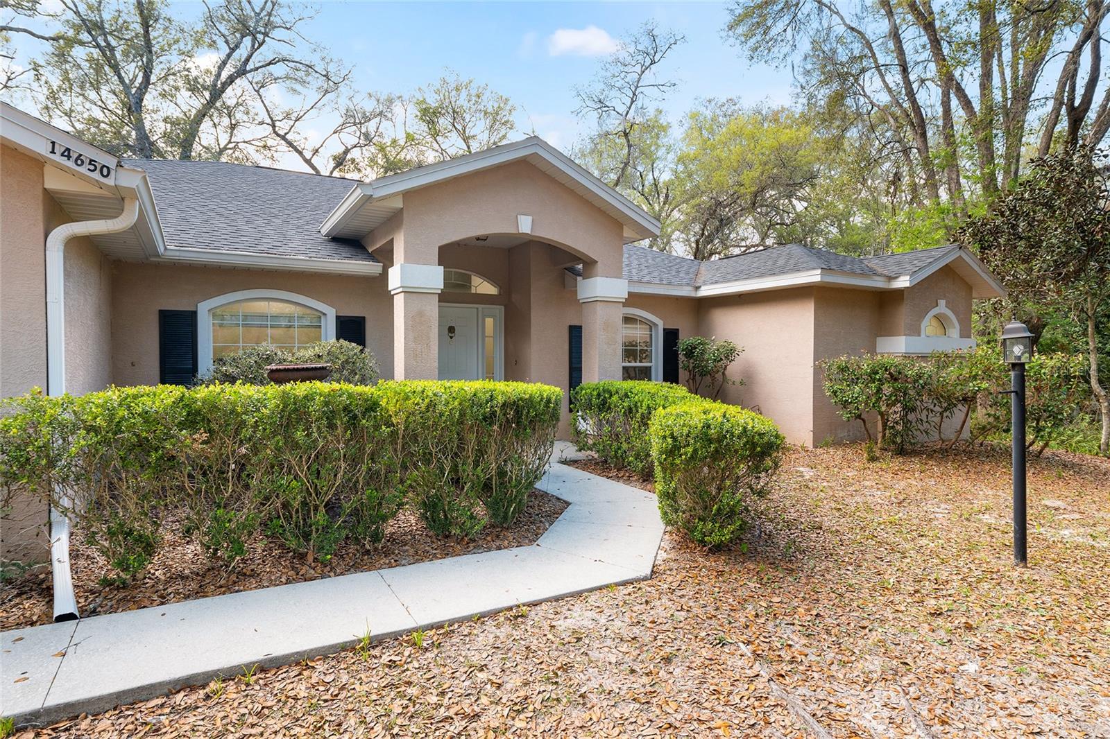 LA CASTA ESTATES - Residential