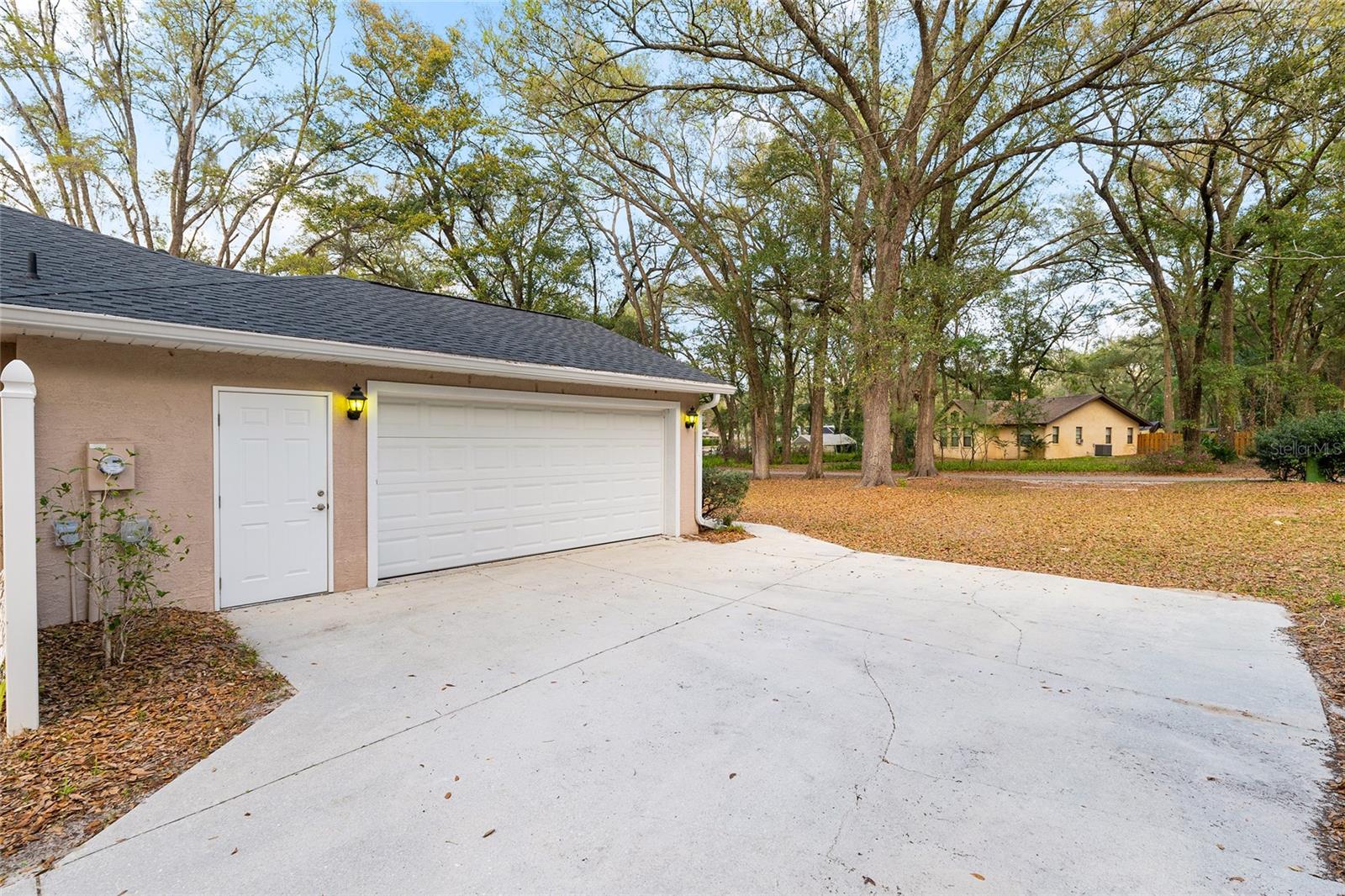 LA CASTA ESTATES - Residential