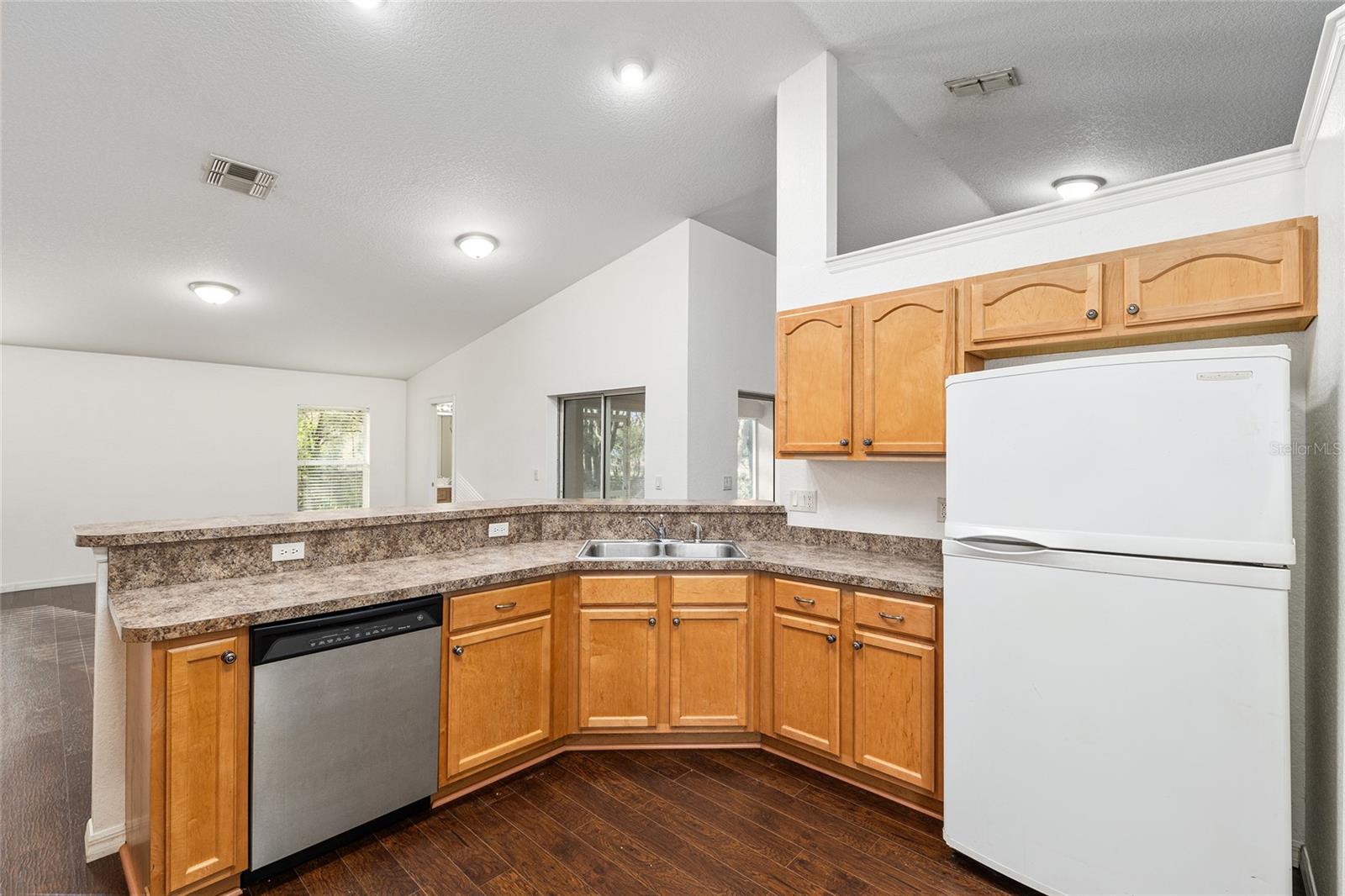 LA CASTA ESTATES - Residential