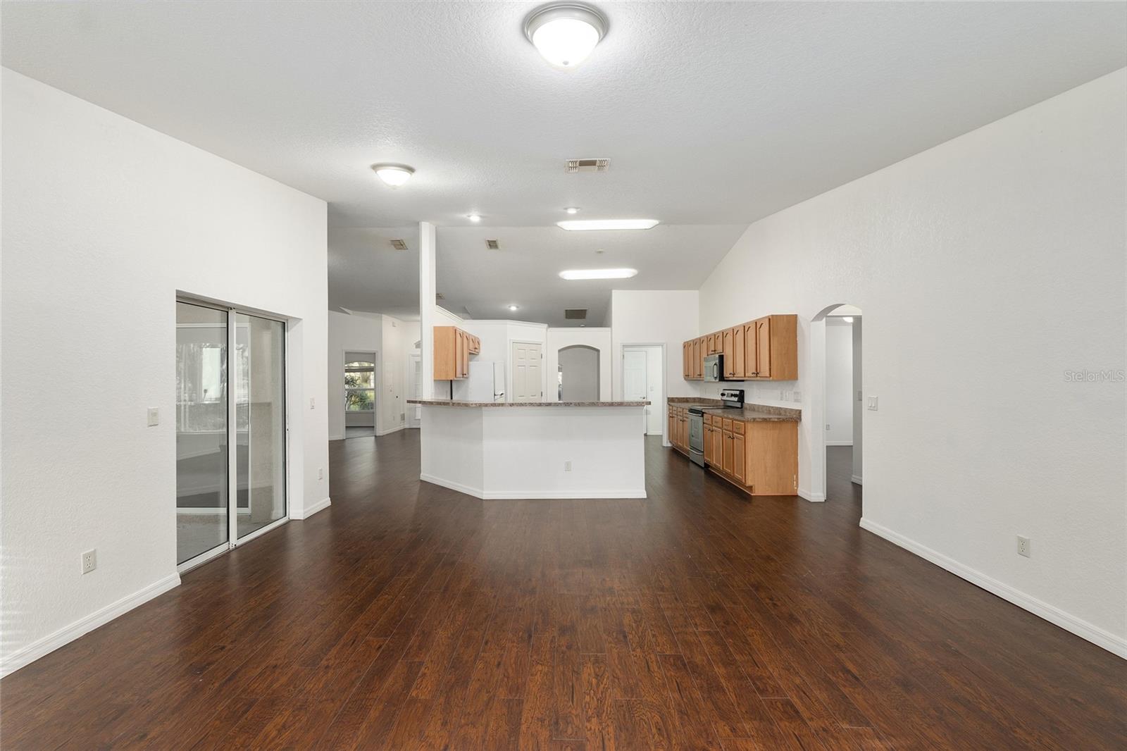 LA CASTA ESTATES - Residential