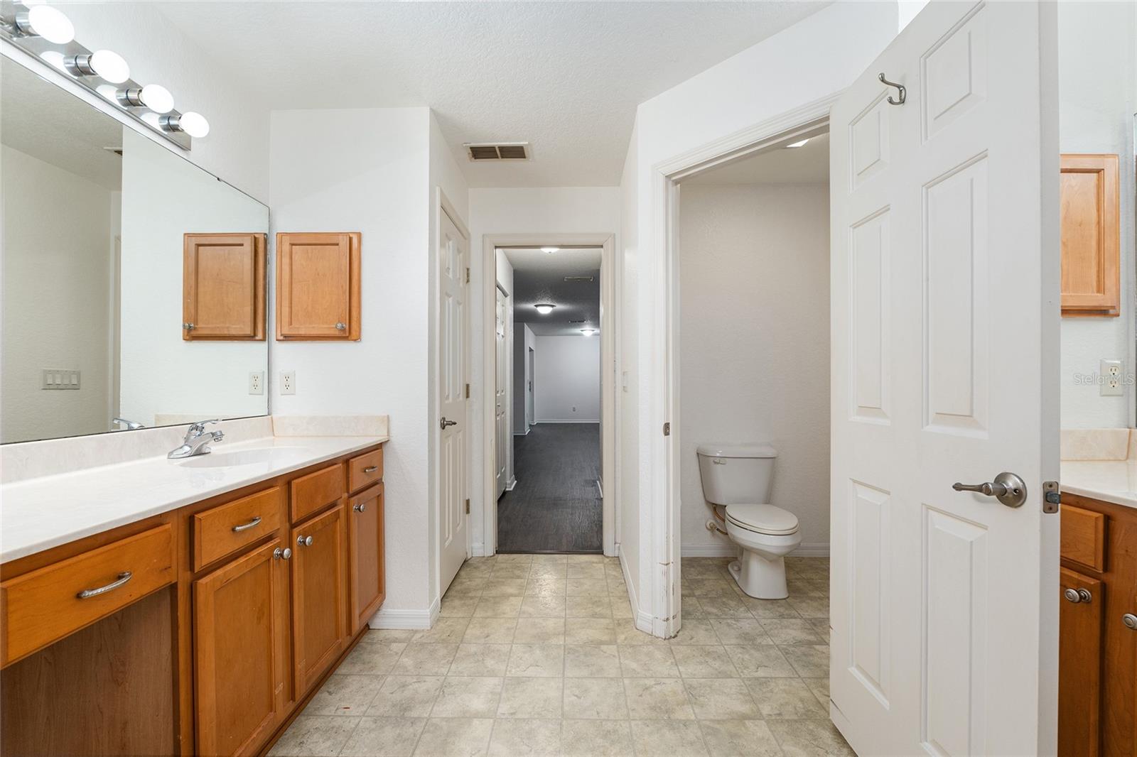 LA CASTA ESTATES - Residential