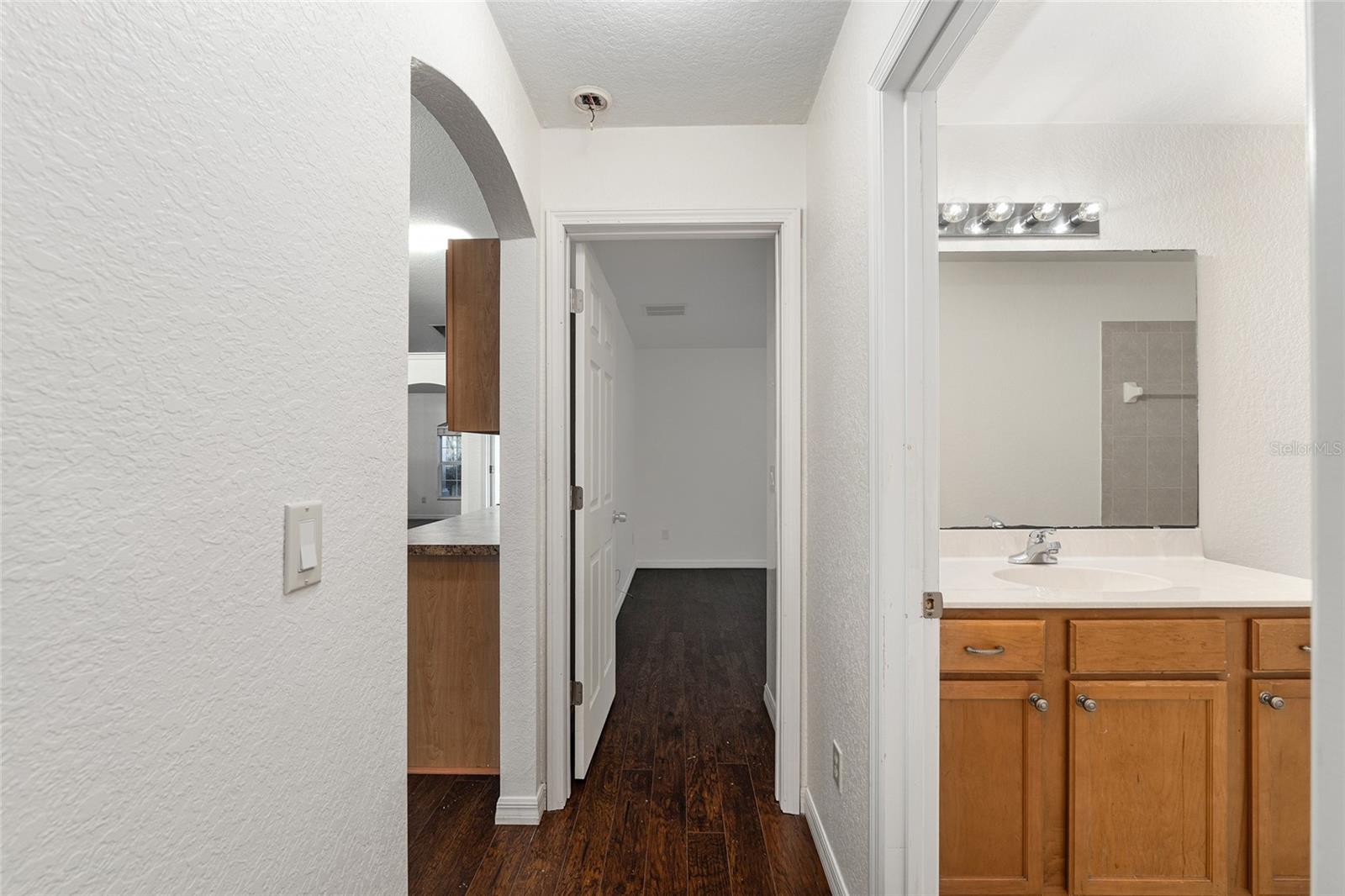 LA CASTA ESTATES - Residential