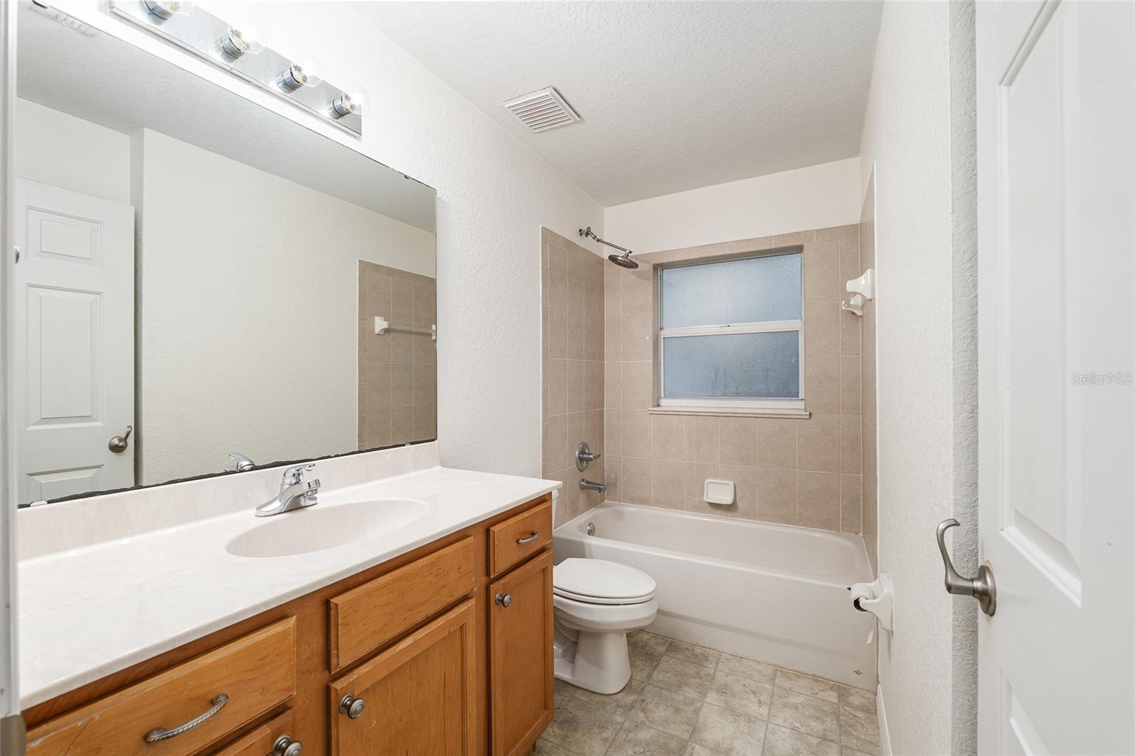 LA CASTA ESTATES - Residential