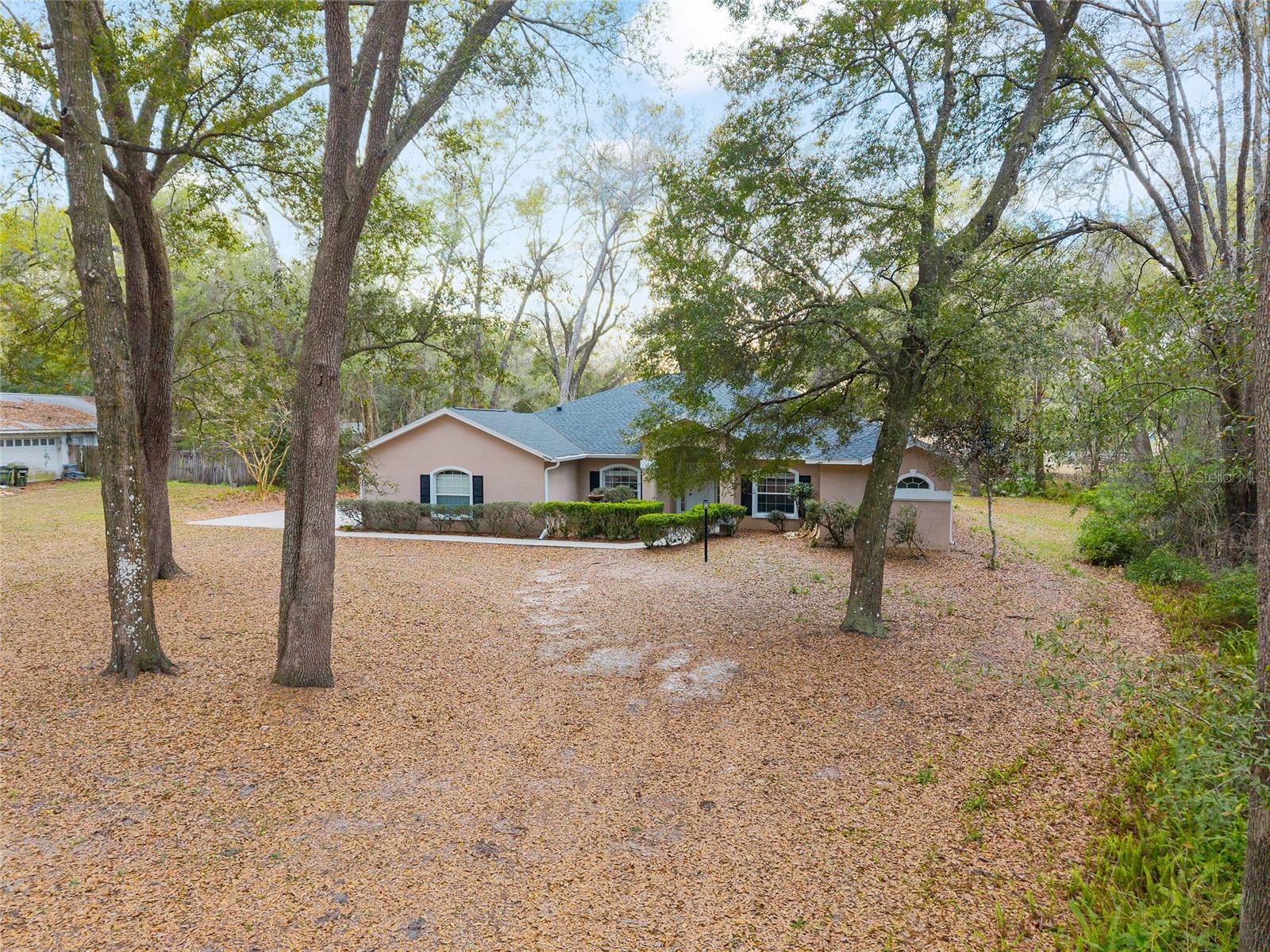 LA CASTA ESTATES - Residential