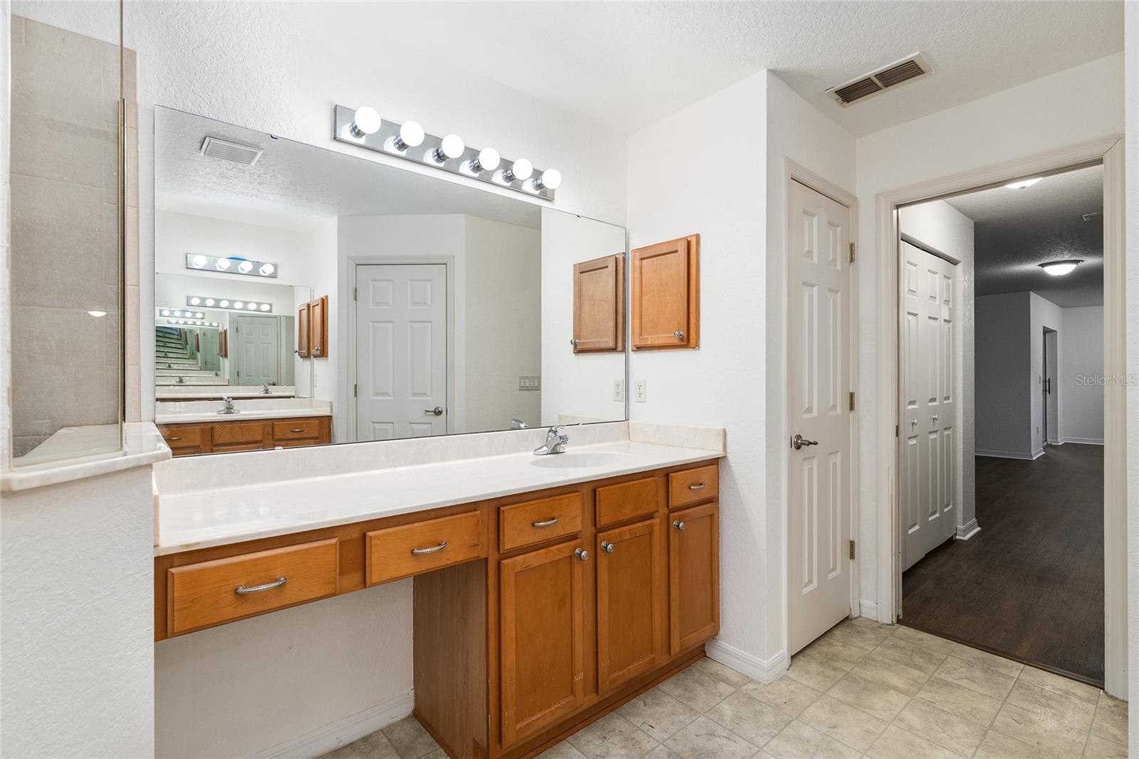 LA CASTA ESTATES - Residential