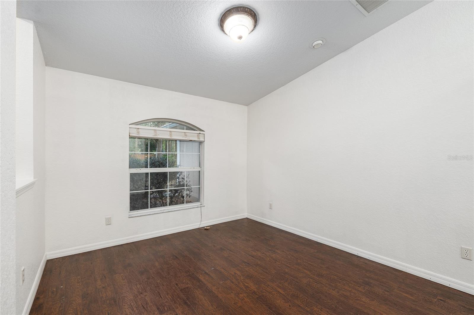 LA CASTA ESTATES - Residential