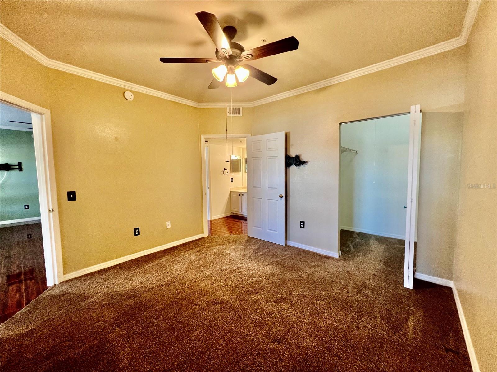 BEACHWAY CONDOS - Residential Lease