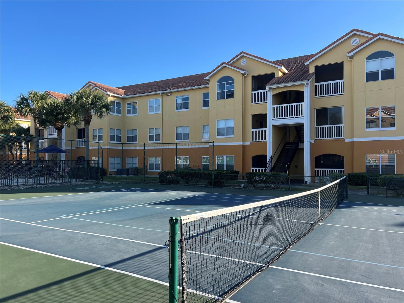 BEACHWAY CONDOS - Residential Lease