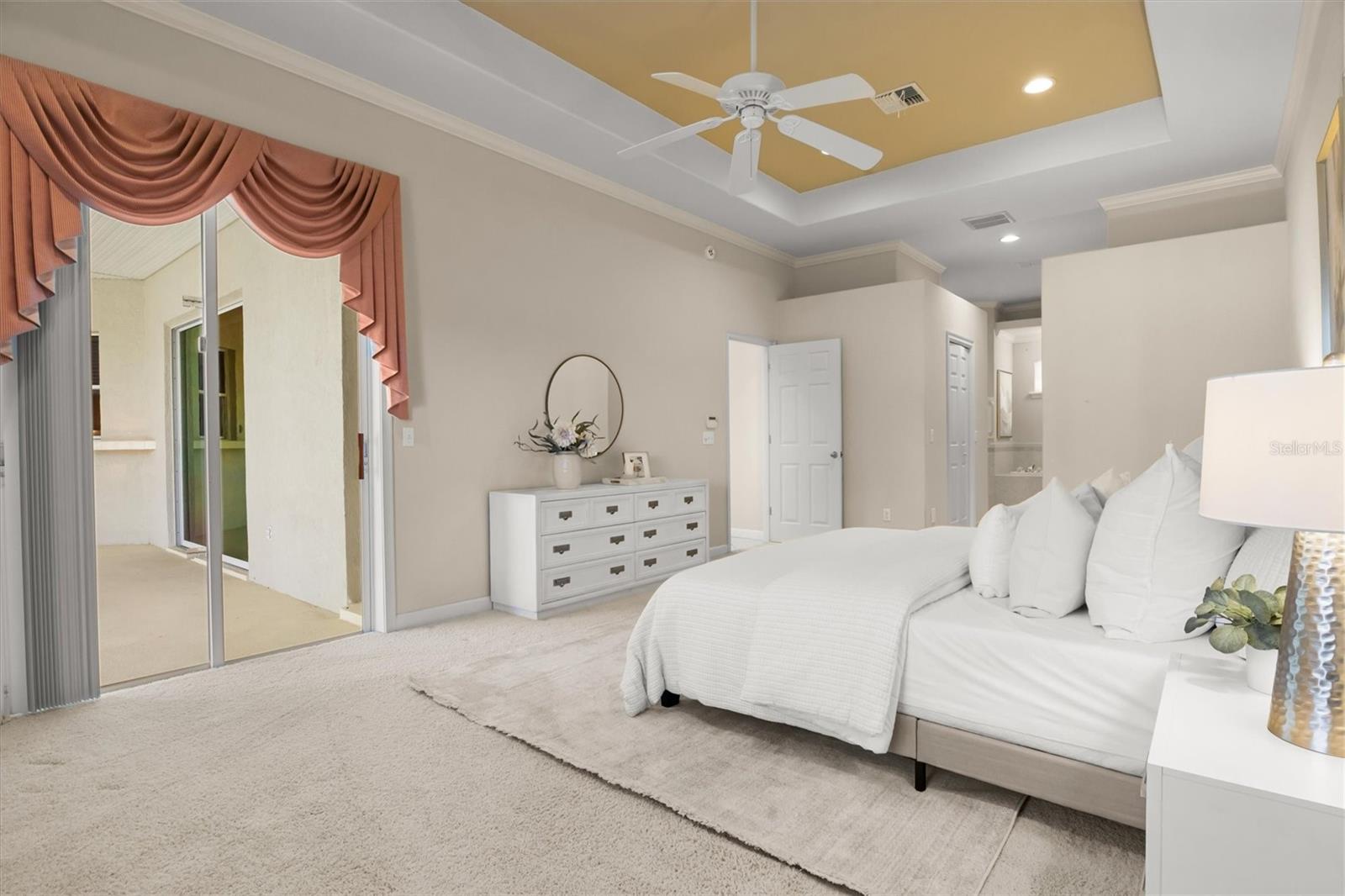 WOODPOINTE PH 01 - Residential