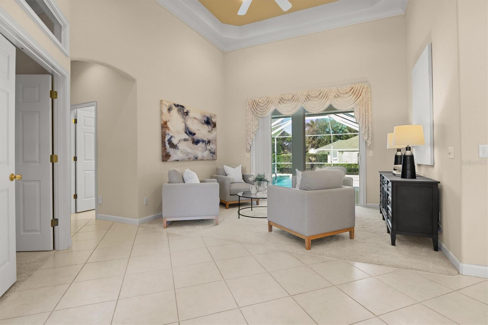 WOODPOINTE PH 01 - Residential