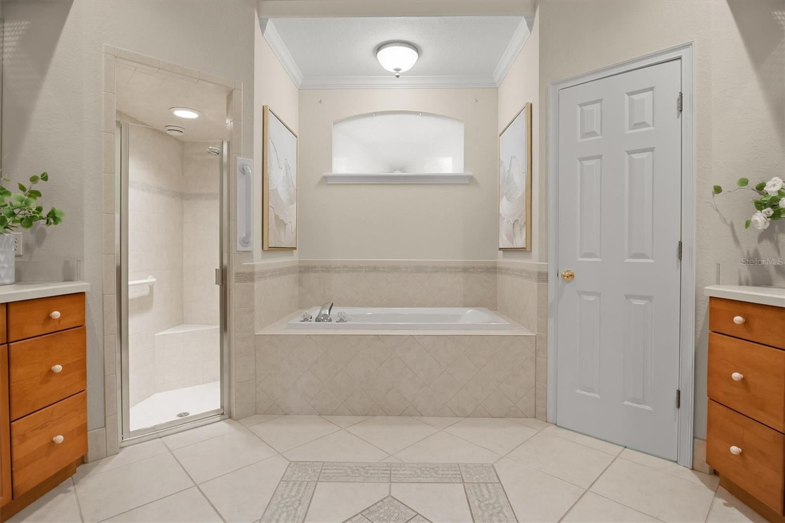 WOODPOINTE PH 01 - Residential