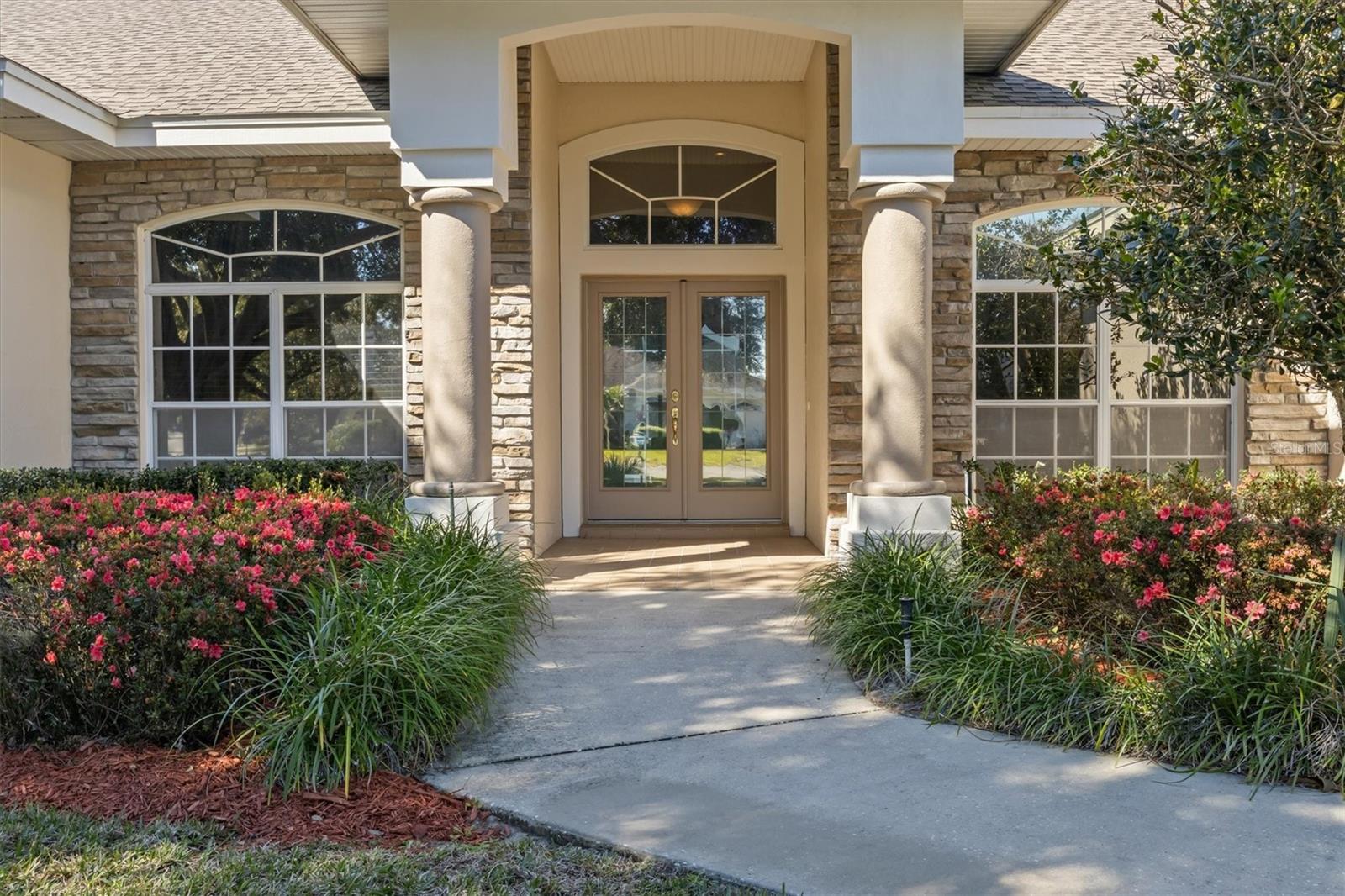 WOODPOINTE PH 01 - Residential