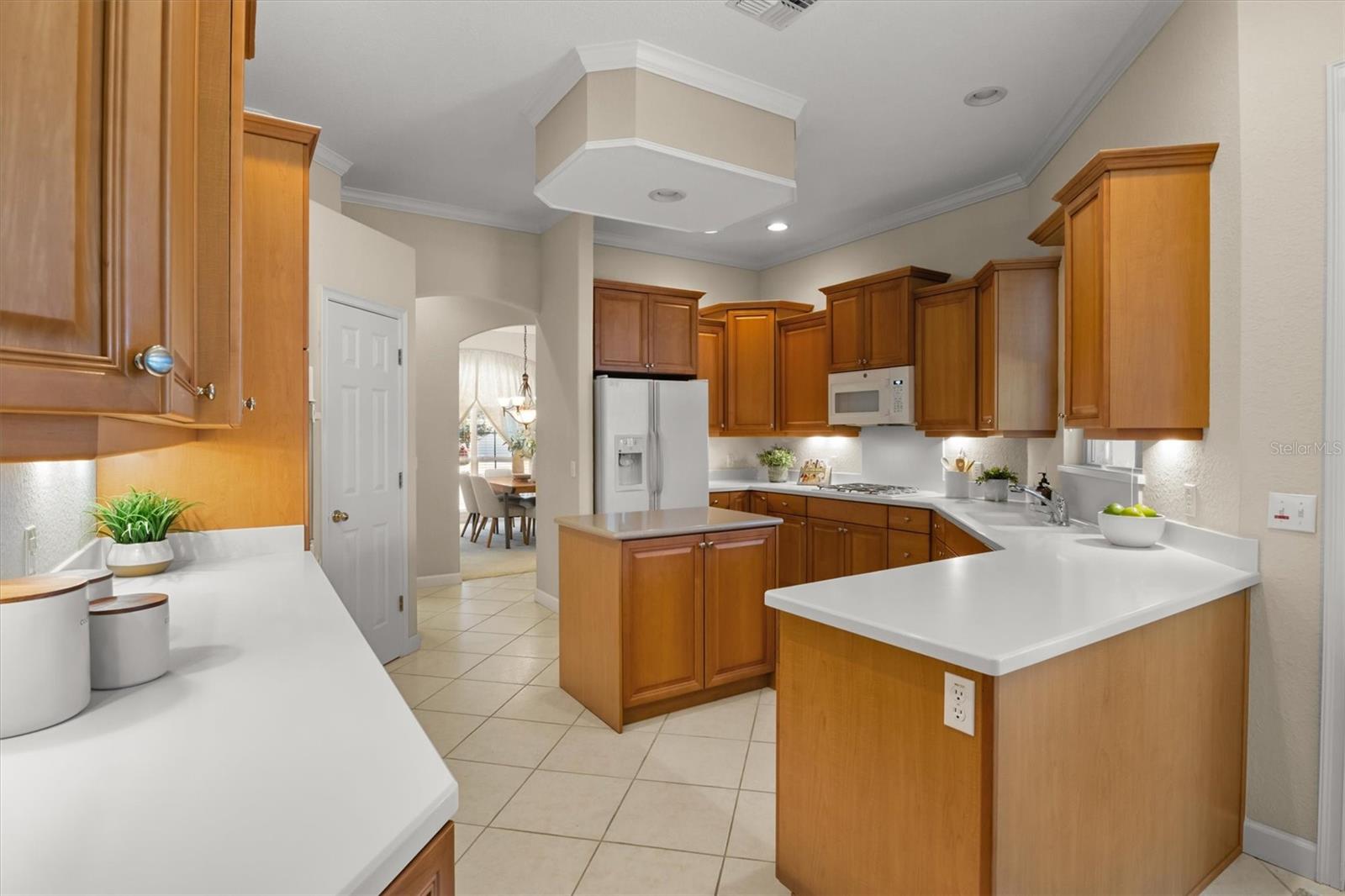 WOODPOINTE PH 01 - Residential