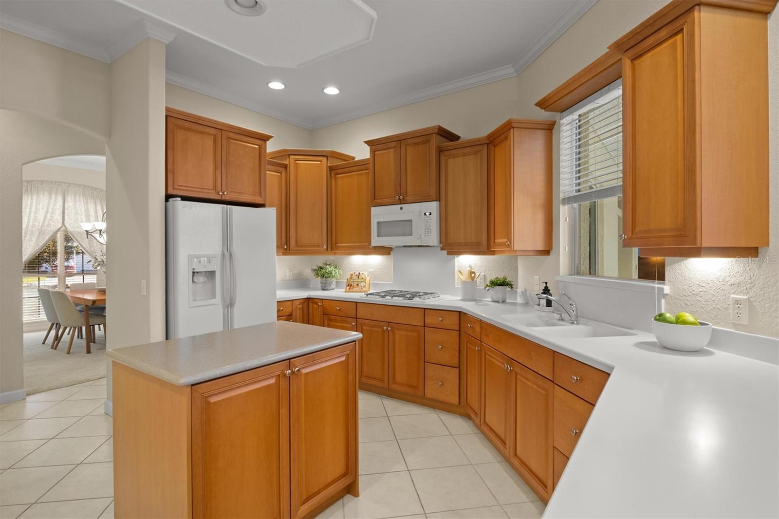 WOODPOINTE PH 01 - Residential