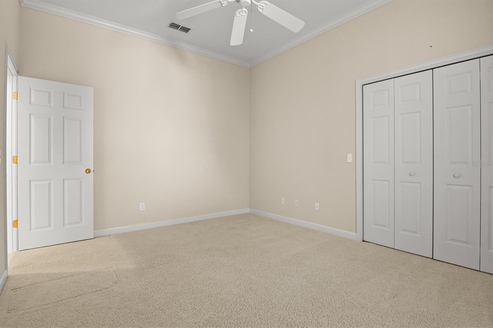 WOODPOINTE PH 01 - Residential