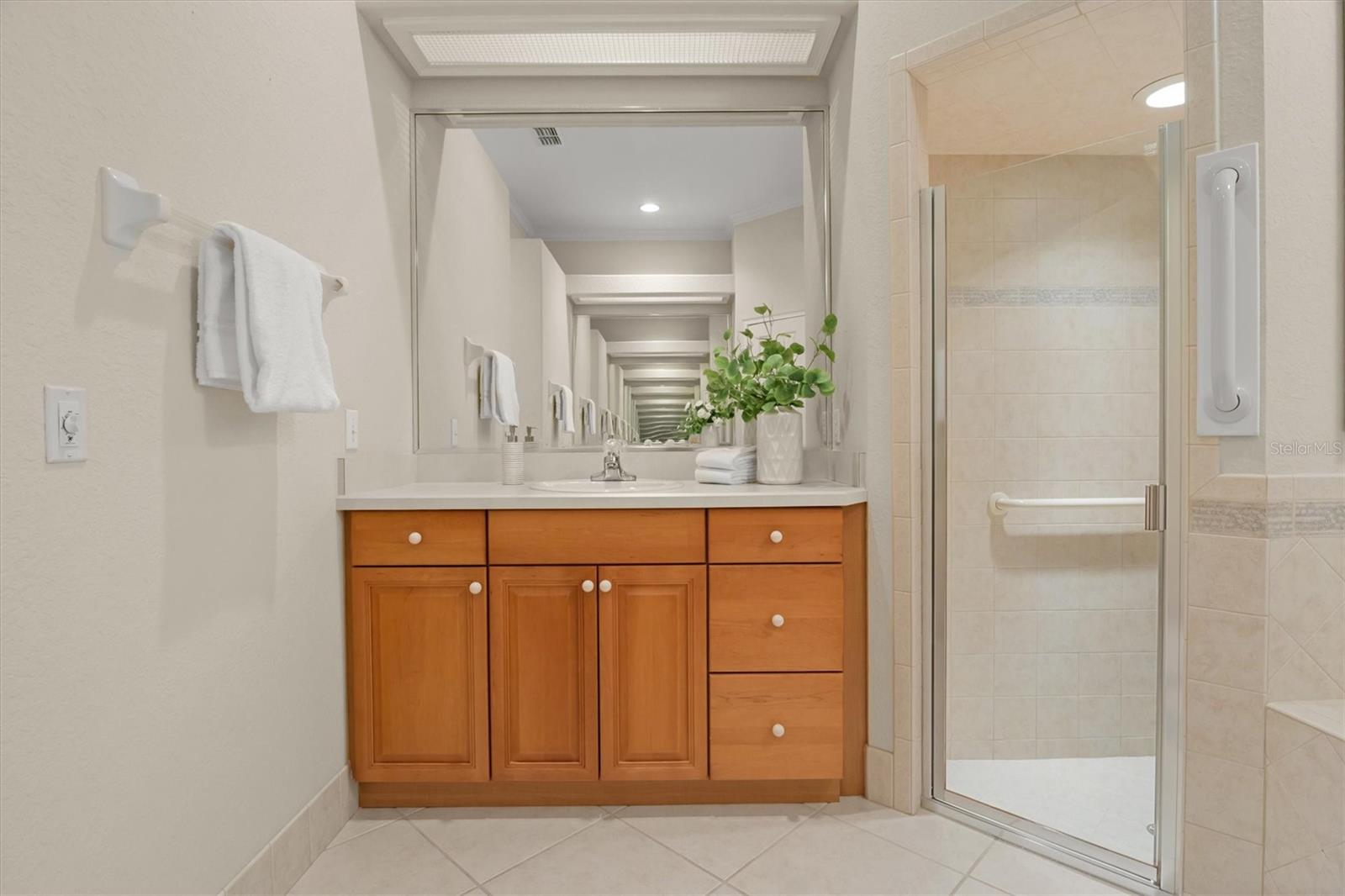 WOODPOINTE PH 01 - Residential