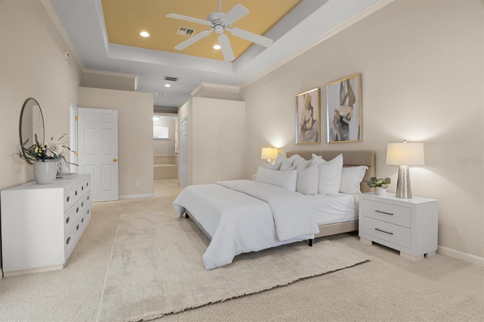 WOODPOINTE PH 01 - Residential