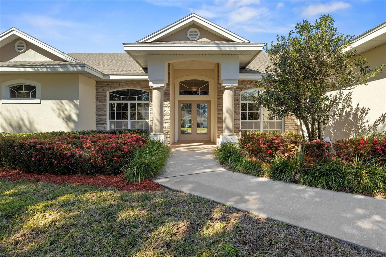 WOODPOINTE PH 01 - Residential