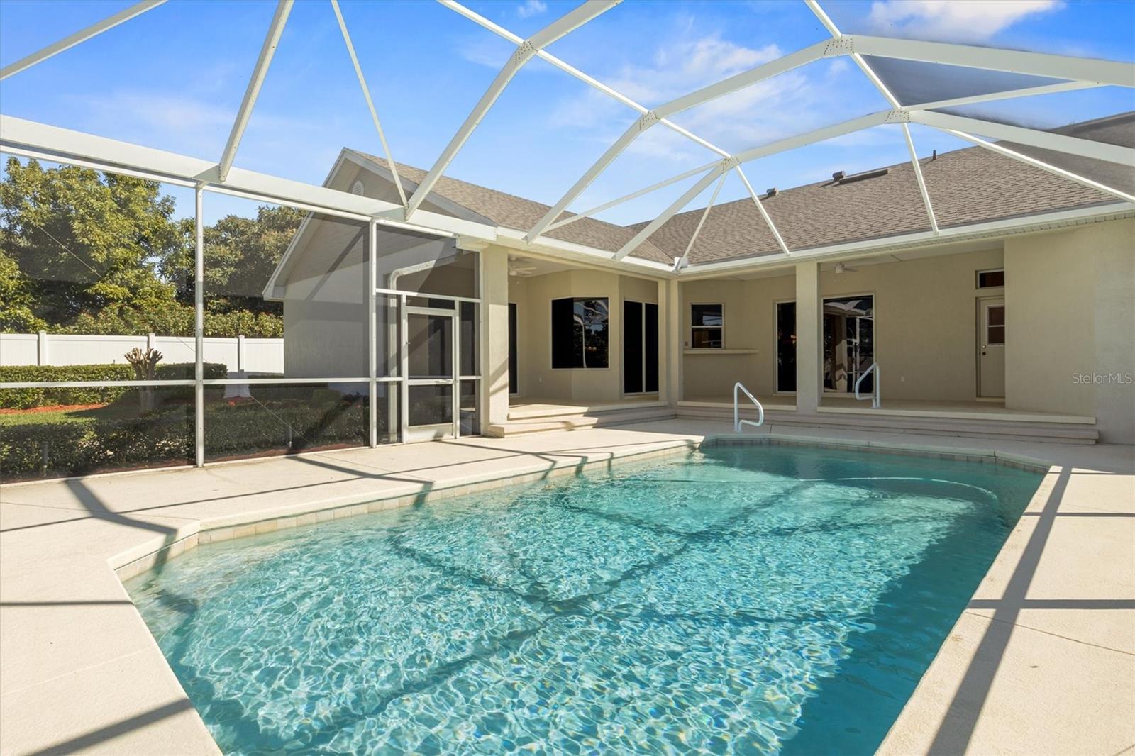 WOODPOINTE PH 01 - Residential