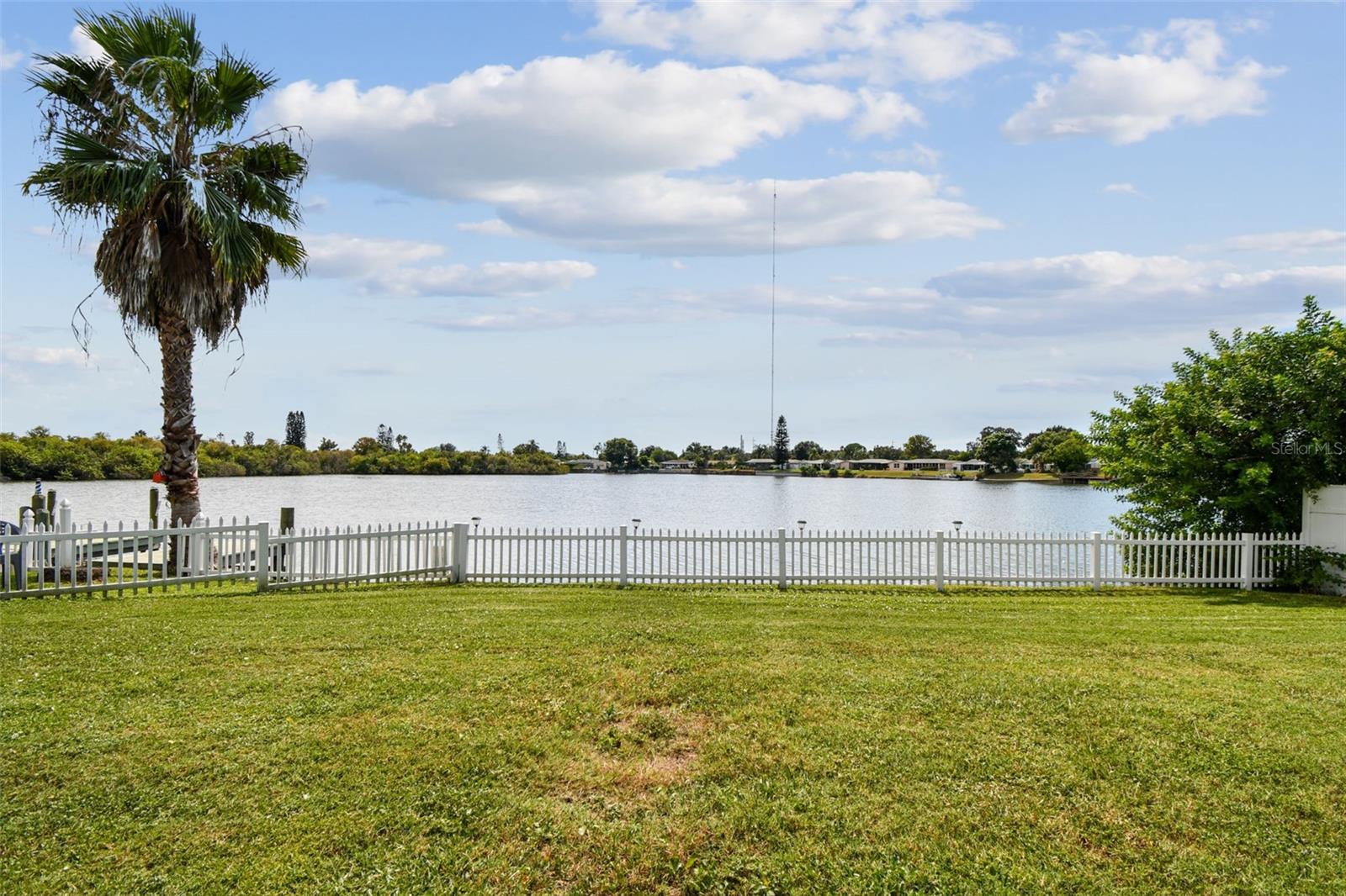 TAHITIAN DEV - Residential