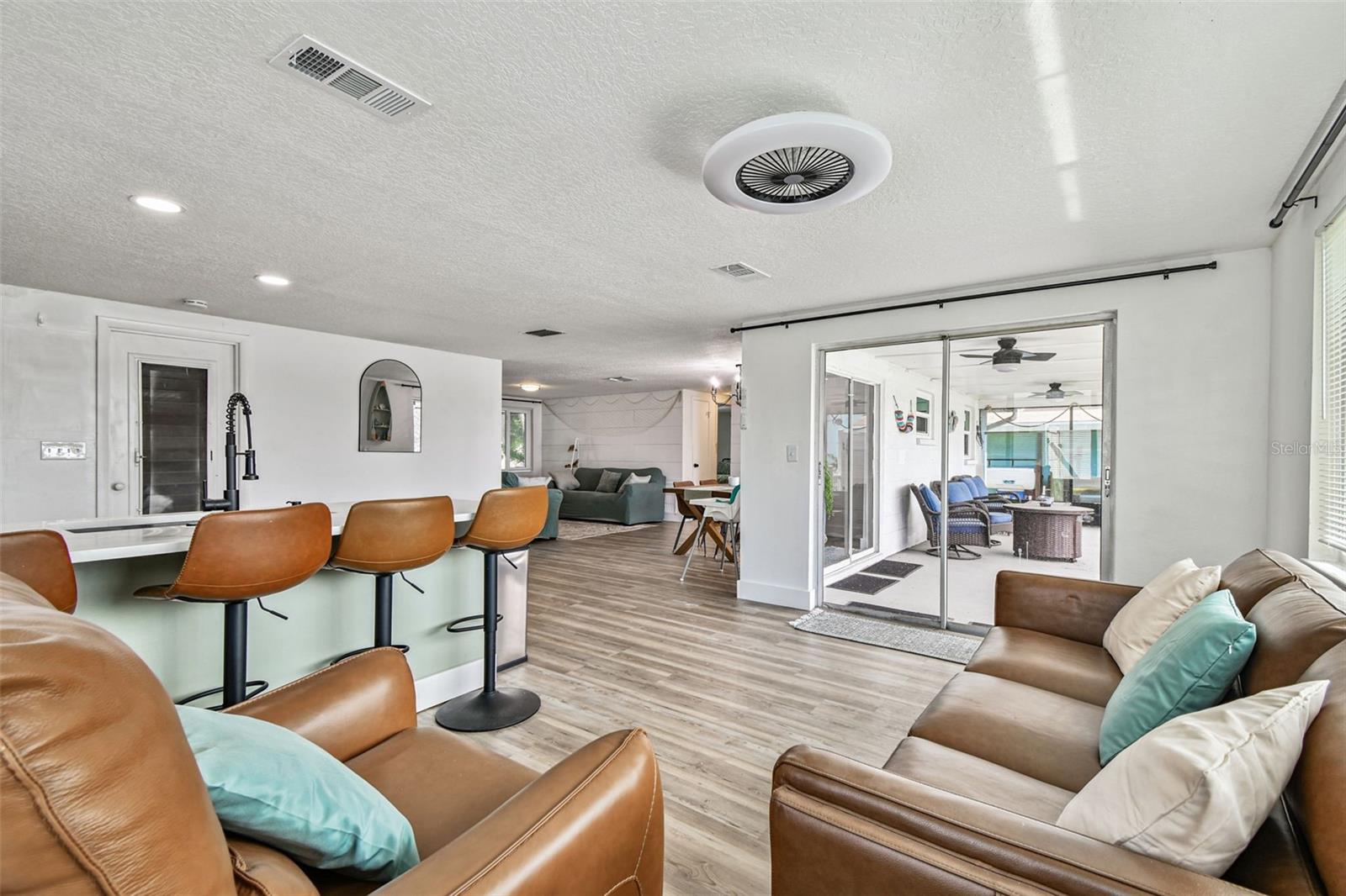 TAHITIAN DEV - Residential