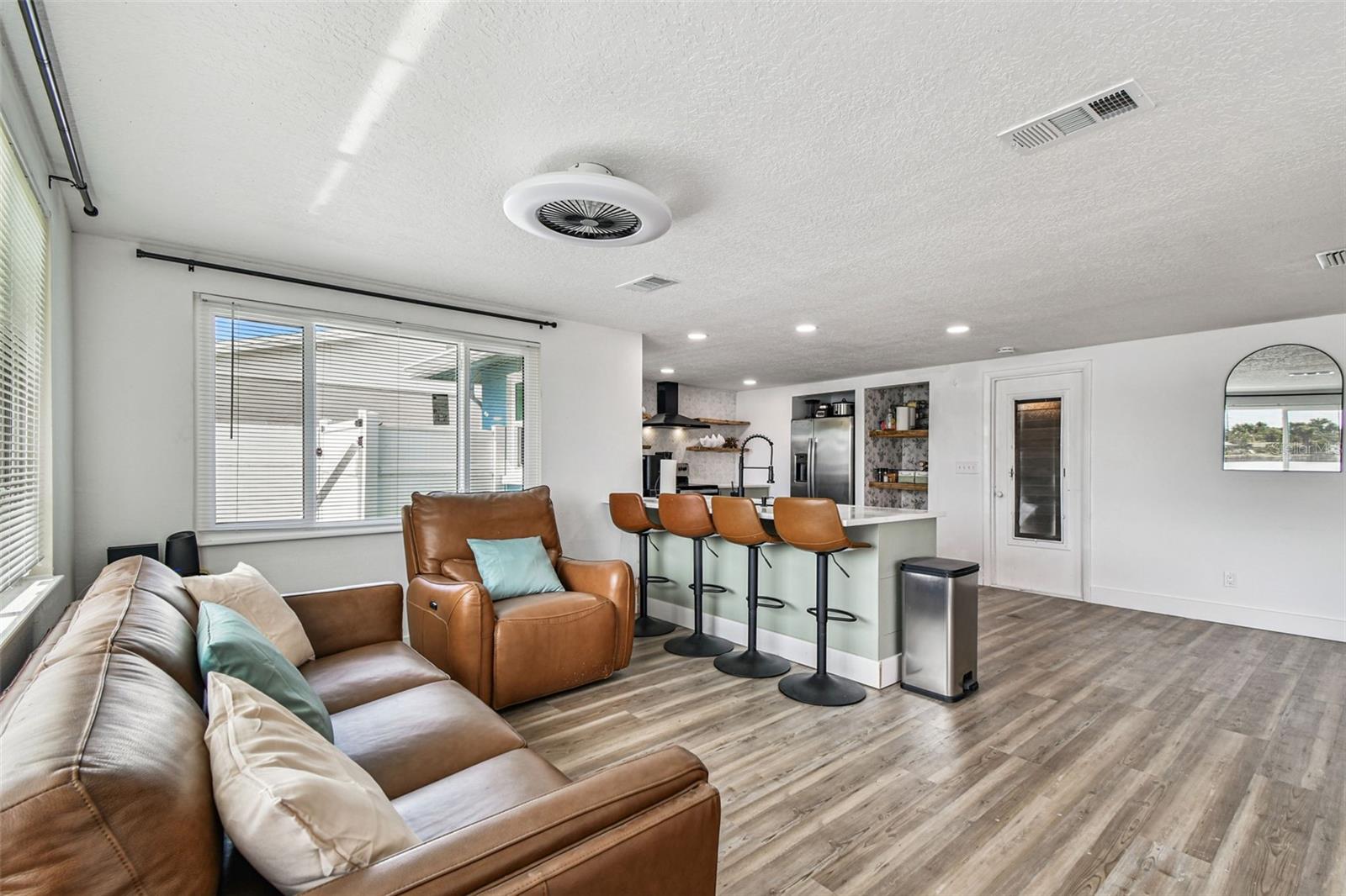 TAHITIAN DEV - Residential