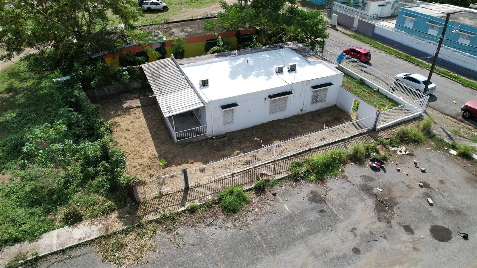 150 ROMAGUERA ST