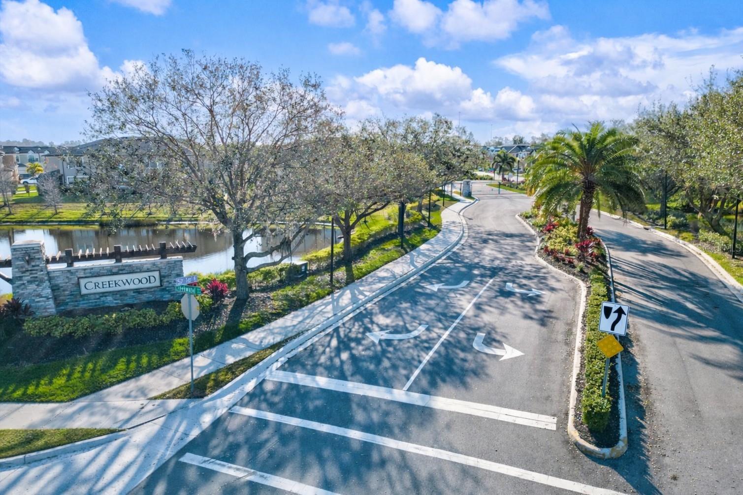 CREEKWOOD TWNHMS - Residential