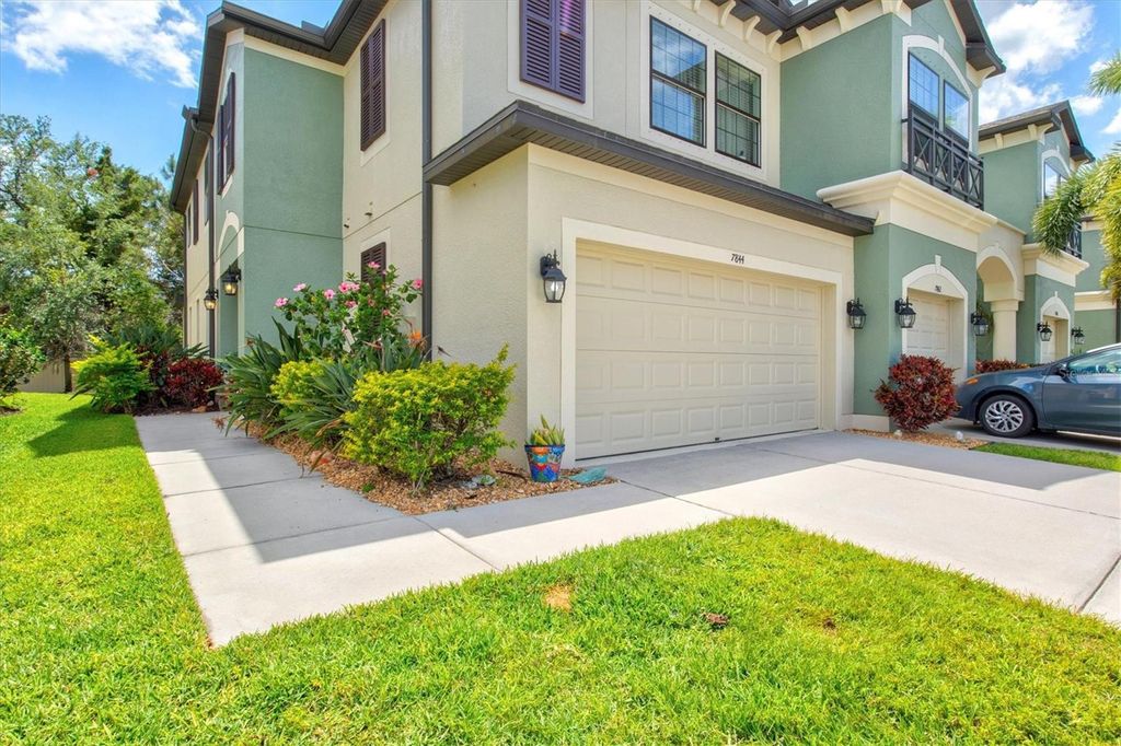 Photo of 7844 52nd Terrace E, Bradenton, FL 34203 (MLS # A4663638)
