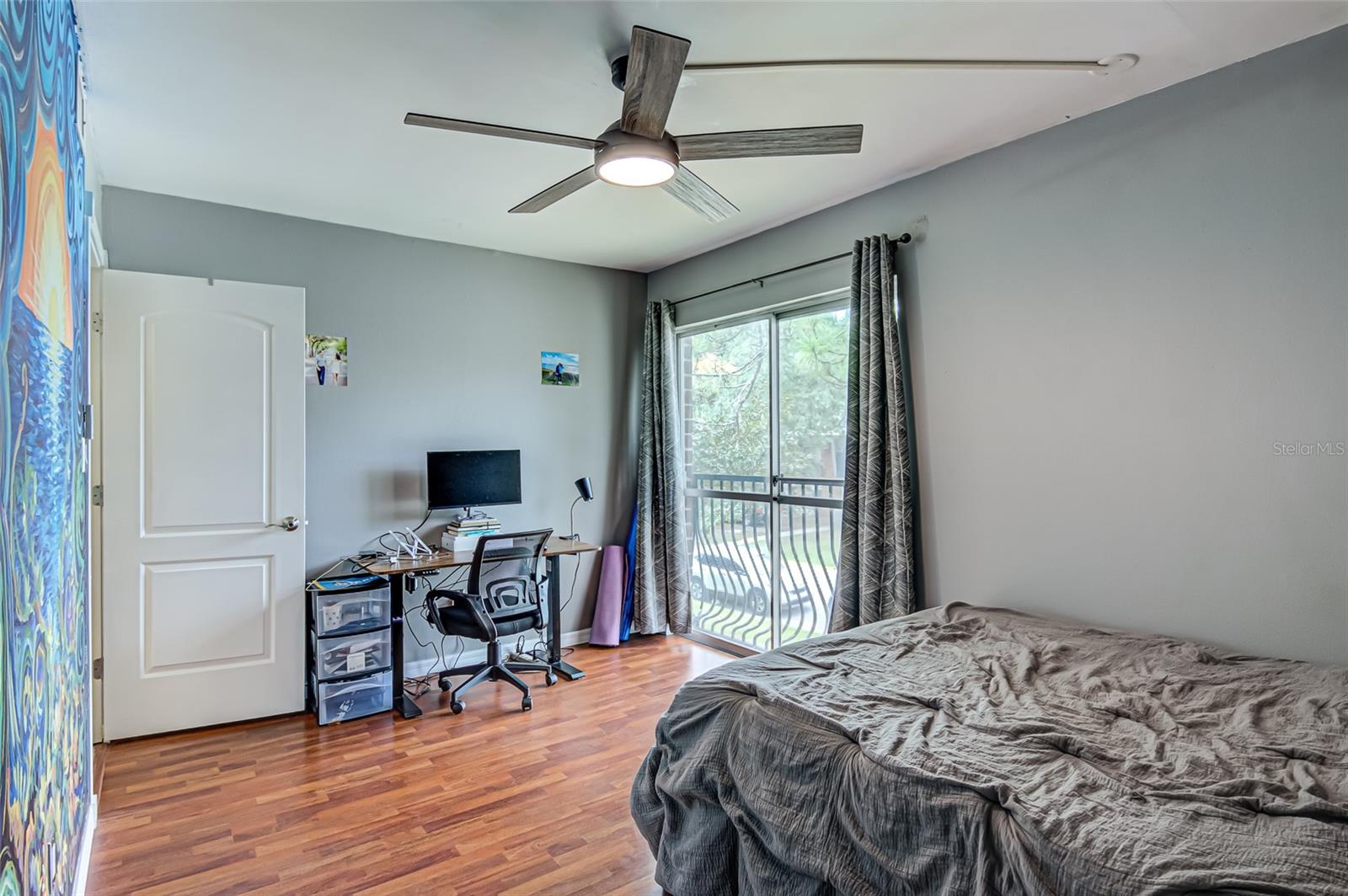 SUMMIT HOUSE - Residential