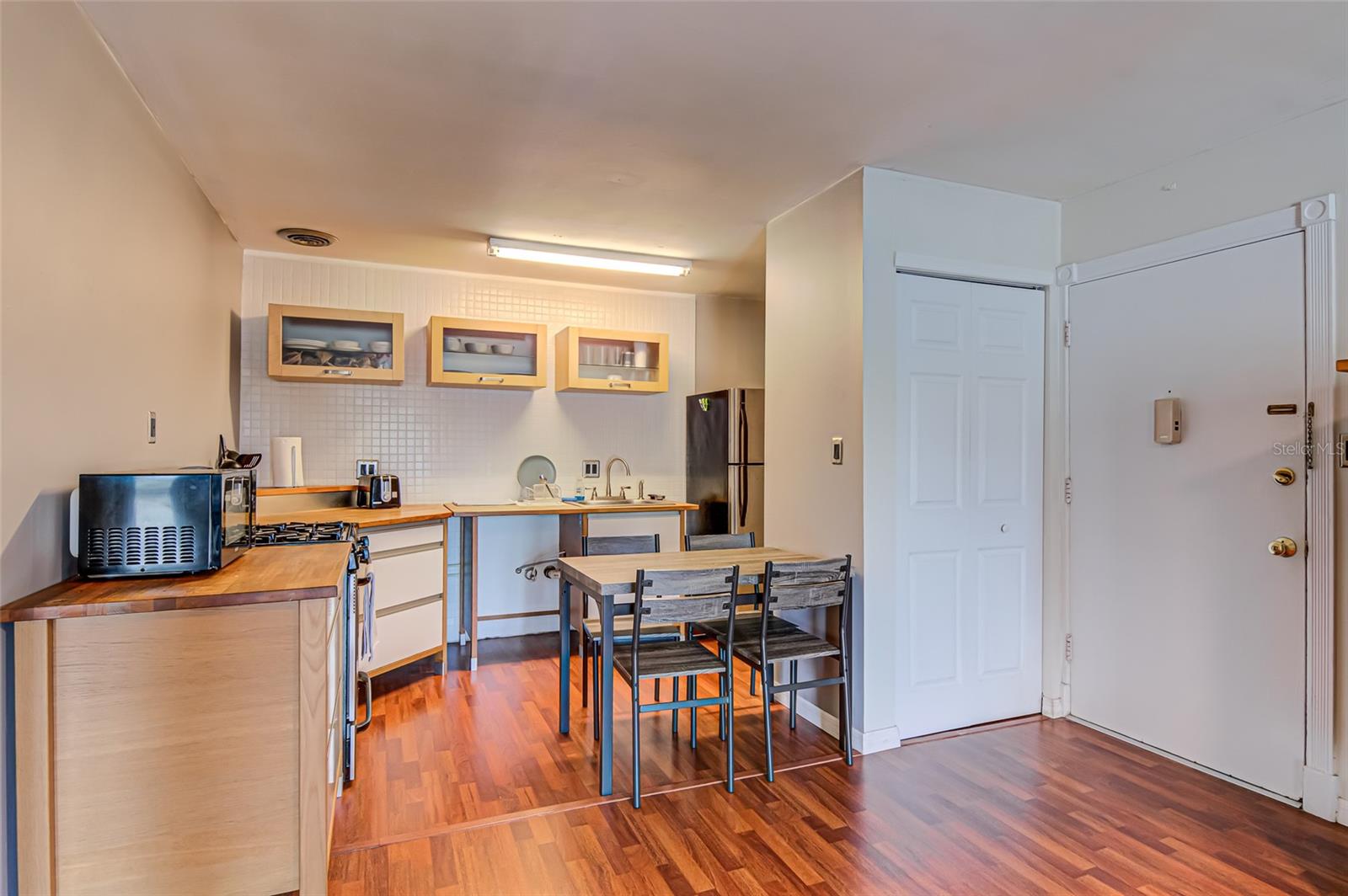 SUMMIT HOUSE - Residential