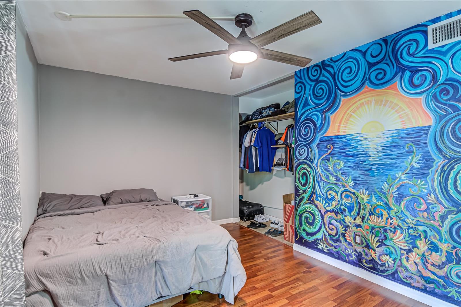 SUMMIT HOUSE - Residential