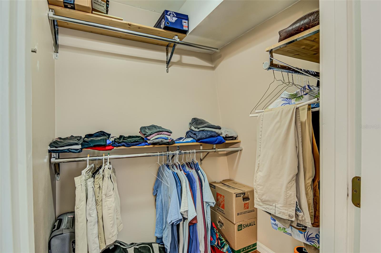 SUMMIT HOUSE - Residential