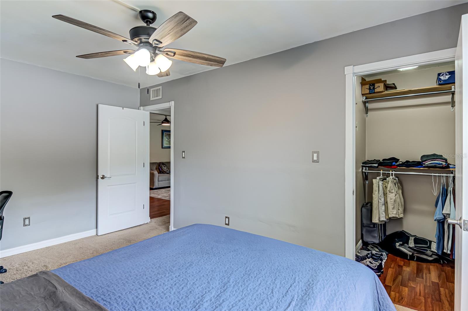 SUMMIT HOUSE - Residential