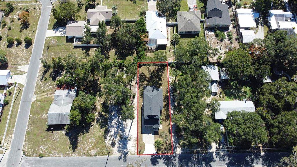 Photo of 1330 E 9th Avenue, Mount Dora, FL 32757 (MLS # O6357096)