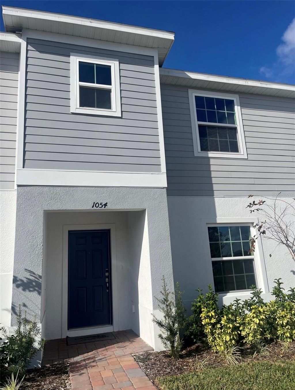 Photo of 1054 Sand Torch Cir, Davenport, FL 33837 (MLS # S5140718)