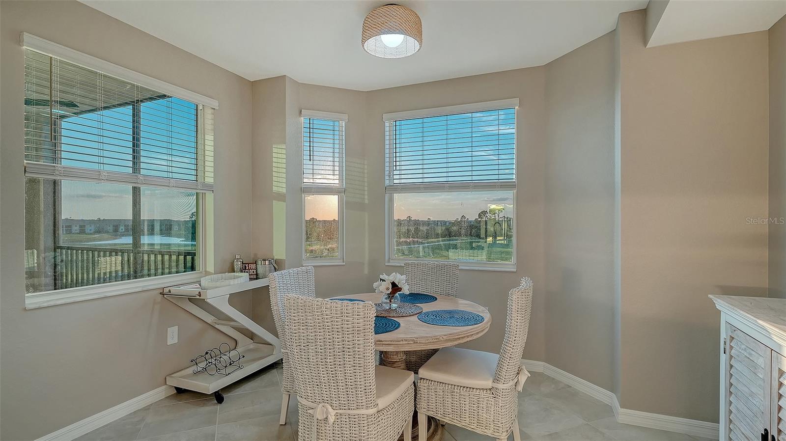 WELLEN PARK GOLF & COUNTRY CLUB - Residential Lease