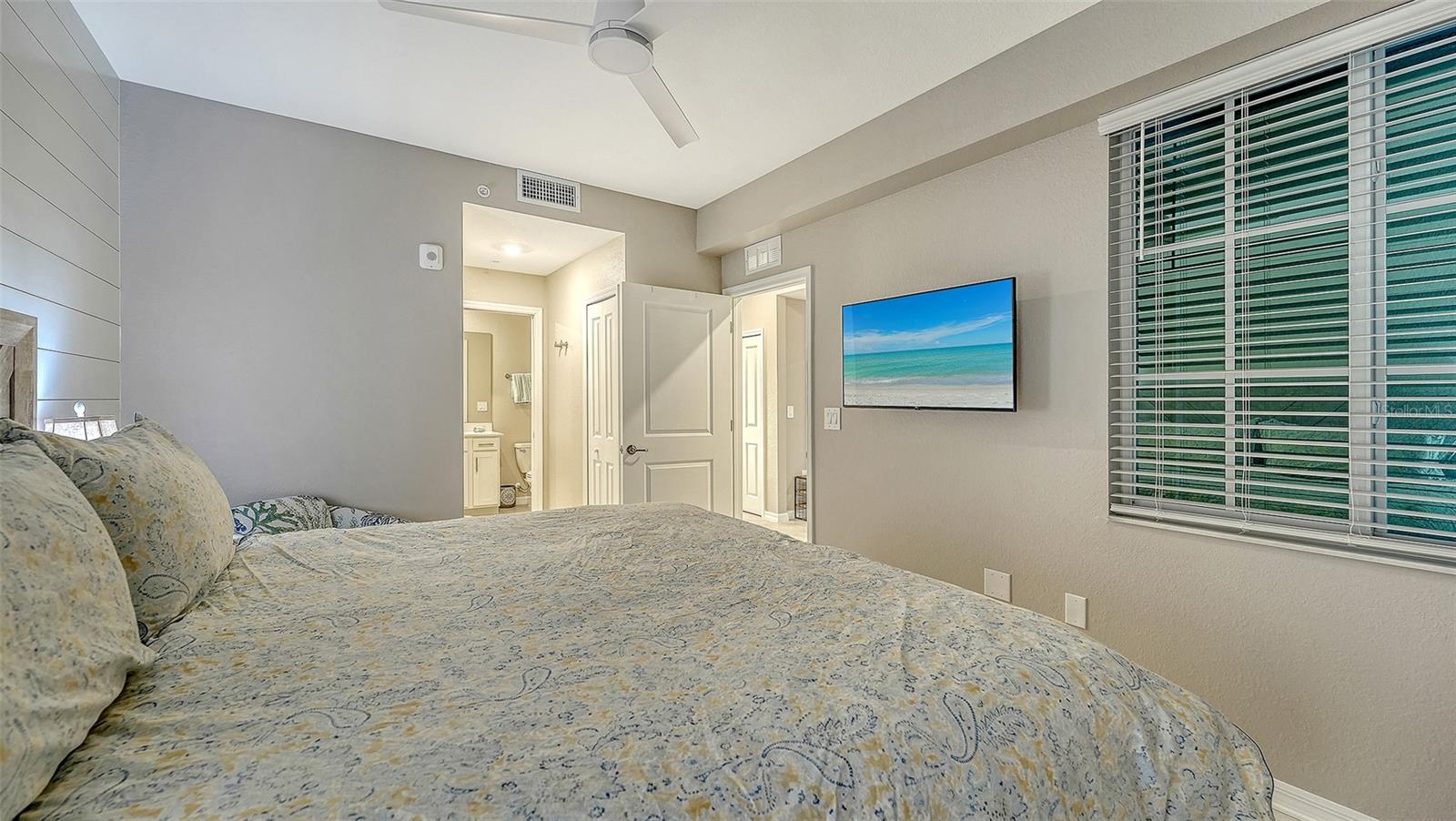 WELLEN PARK GOLF & COUNTRY CLUB - Residential Lease