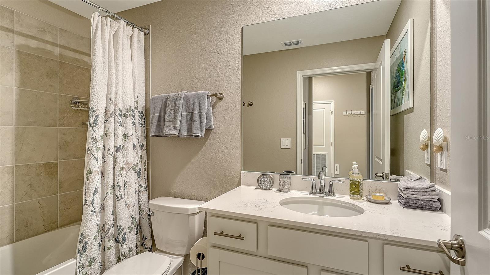 WELLEN PARK GOLF & COUNTRY CLUB - Residential Lease