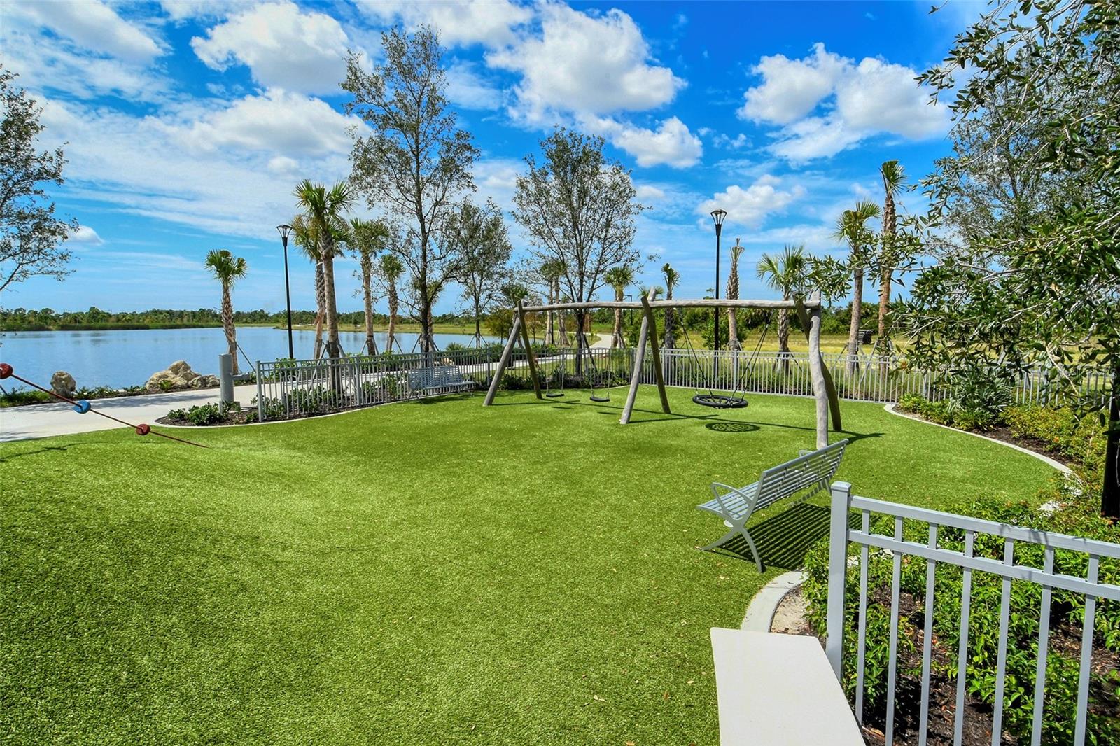 WELLEN PARK GOLF & COUNTRY CLUB - Residential Lease