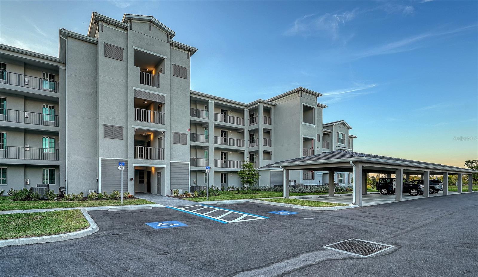 WELLEN PARK GOLF & COUNTRY CLUB - Residential Lease