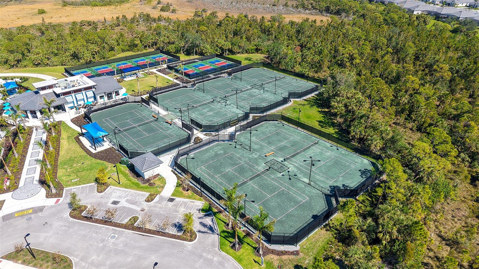 WELLEN PARK GOLF & COUNTRY CLUB - Residential Lease