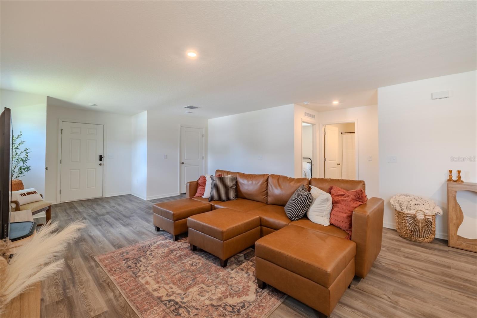EAGLE HAMMOCK - Residential
