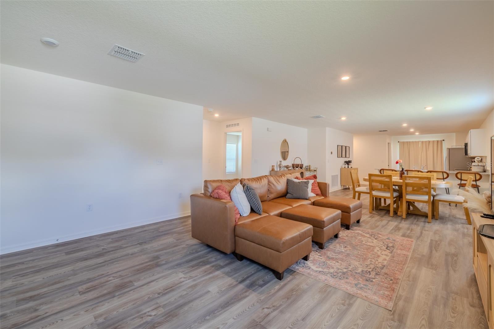 EAGLE HAMMOCK - Residential