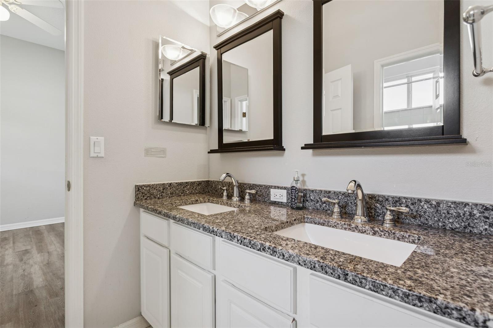 VILLAROSA PH 2 - Residential Lease