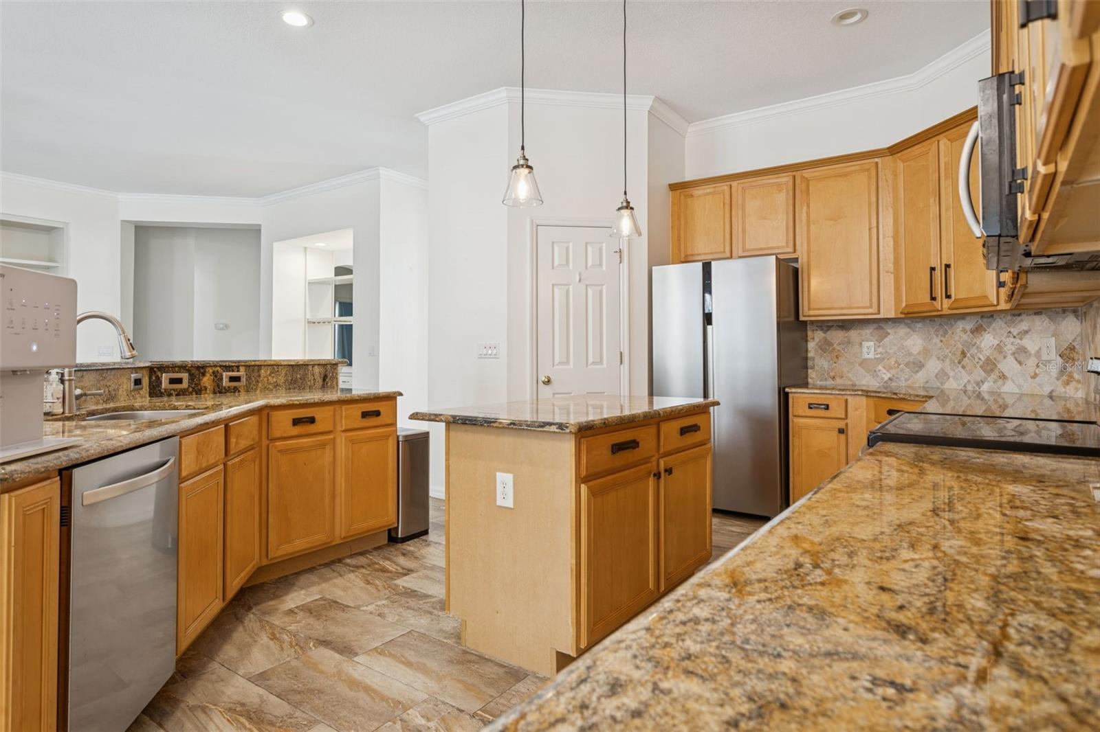 VILLAROSA PH 2 - Residential Lease