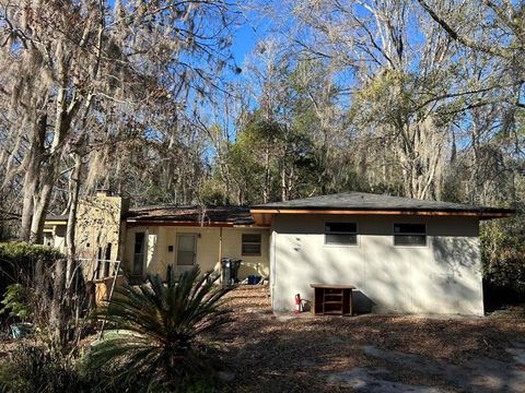 Photo of 319 N Myrtle Street, Starke, FL 32091 (MLS # O6380894)