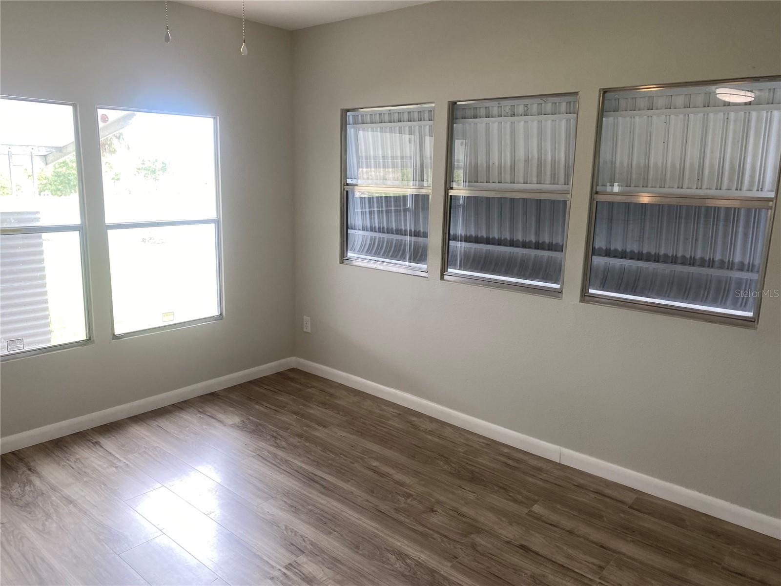 VISTA DEL MAR - Residential