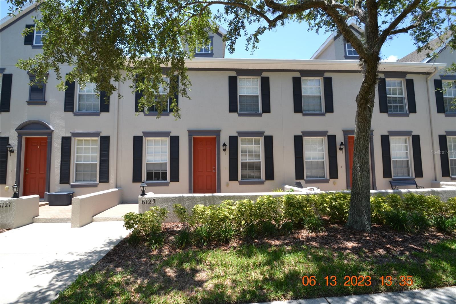 3 Bed/2.5 Bath Townhome in Lithia with 1540 sqft. of living space.
Welcome to Fishhawk! Enjoy access to the community pools, parks, fitness center, tennis, and walking trails.
2 car garage with storage space keeps your vehicles secure and out of the elements.
HUGE private screened courtyard is perfect for relaxing and enjoying the Florida weather.
Tons of natural light to brighten your day!
Beautiful wood laminate flooring is sure to accentuate your décor.
Tile floors where you need them, are so easy to clean and maintain.
The spacious bright kitchen boasts plenty of cabinet space, quartz counters, custom tile backsplash, and a breakfast bar, with room for seating.
Stainless steel kitchen appliances include gas range, side-by-side fridge with ice and water dispenser, microwave, and dishwasher.
Half-bath on 1st floor with granite counter is great when entertaining family and friends.
Pantry and linen closet to store all of your essentials.
Master bedroom features a walk-in closet and full bath for privacy.
Master bathroom has dual sinks & vanity, and walk-in shower.
Washer and dryer INCLUDED for your convenience!
Window blinds allow just the right amount of light.
Ceiling fans will be sending you a cool breeze.
Efficient central AC and heat will keep you comfy year-round.
Convenient to shopping, with groceries, retail, and restaurants nearby.