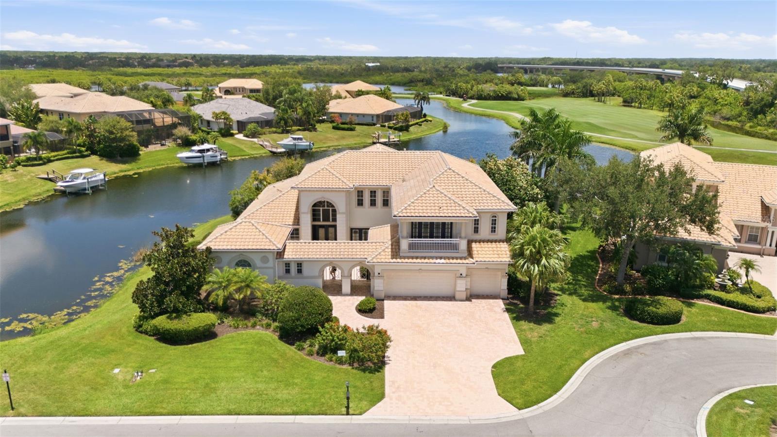 11007 BIG BASS PLACE